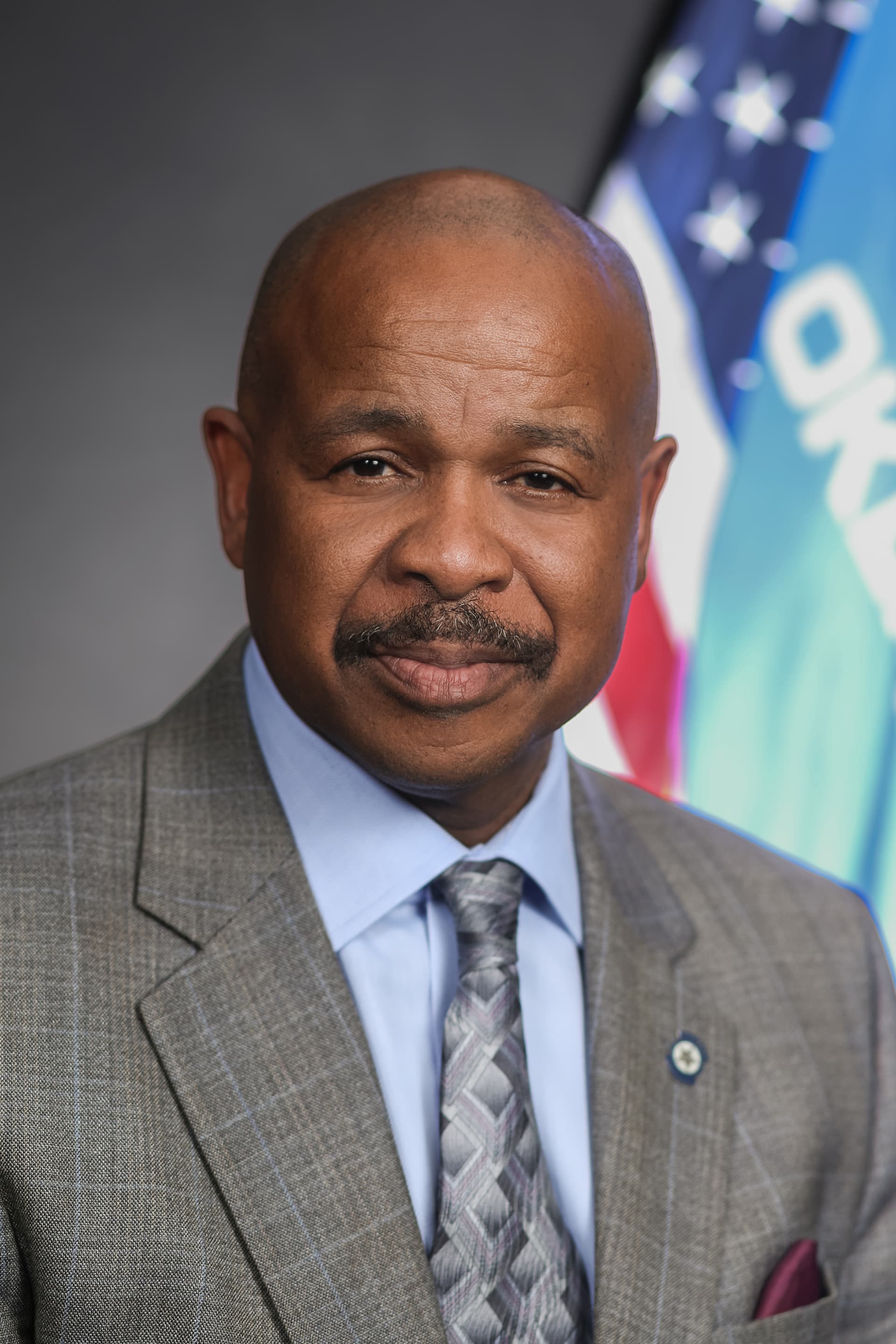 Sen. Kevin Matthews headshot