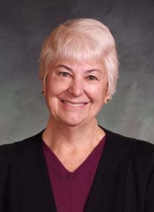 Rep. Cathy Kipp headshot